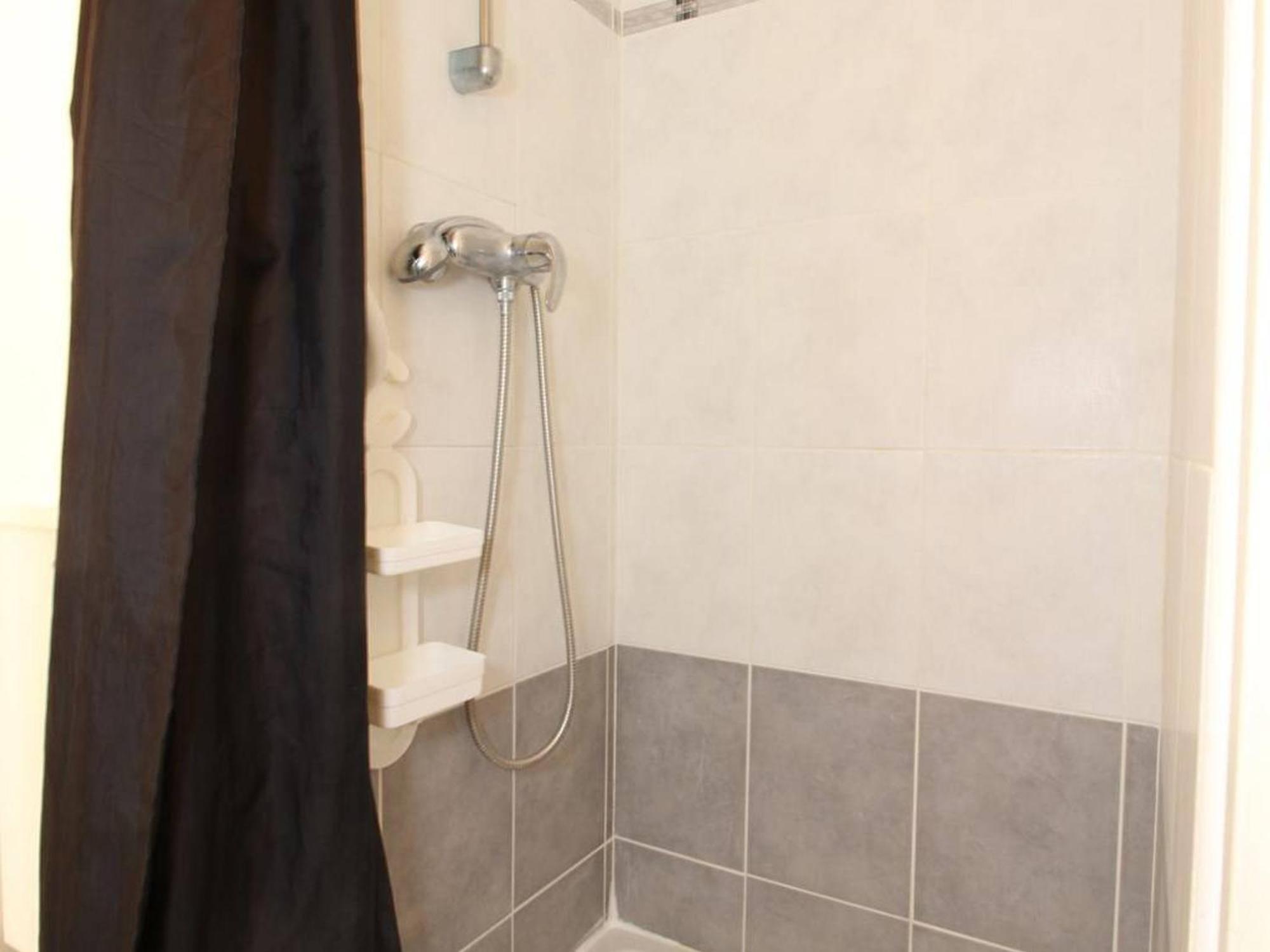 Appartement T2 Avec Terrasse, Proche Thermes, Garage Et Wifi - Balaruc-Les-Bains - Fr-1-553-182 Extérieur photo
